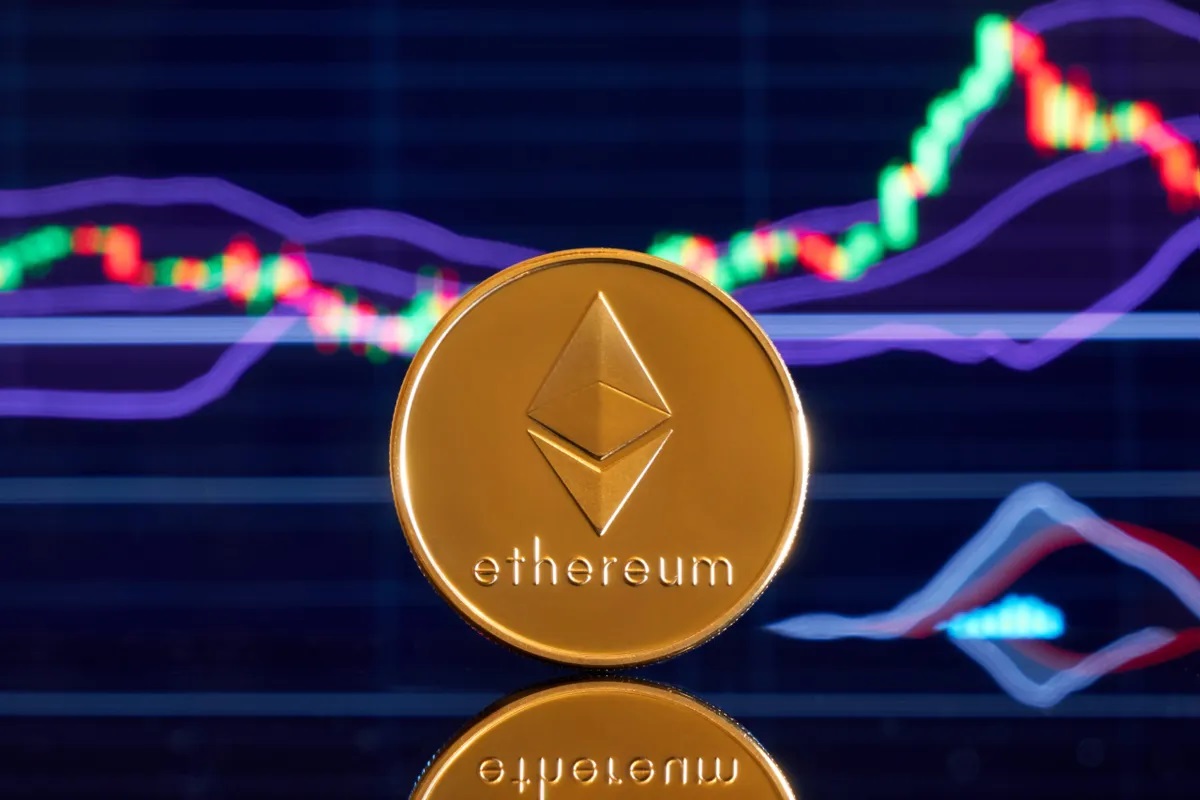 خروج سرمایه از ETF‌ های اتریوم؛ مسیر دشوار ETH تا ۳,۹۰۰ دلار