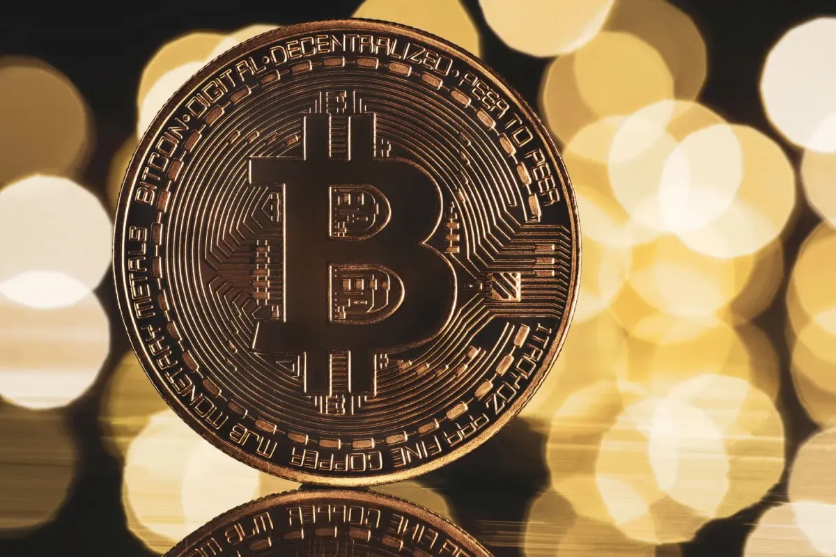بیت کوین در وضعیت بک‌واردیشن؛ آیا اصلاح بازار به اتمام رسیده است؟