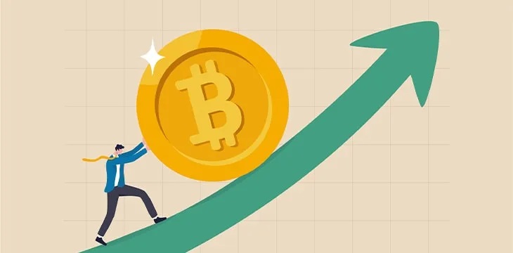 بیت کوین بالای میانگین ۱۰۰ روزه؛ نگاه بازار به مقاومت ۸۰ هزار دلاری