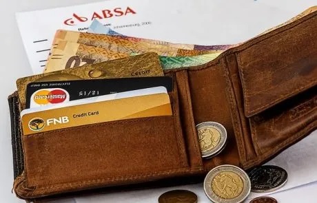 خروج گسترده معامله‌گران خرد از بازار بیت کوین؛ رالی صعودی در راه است؟