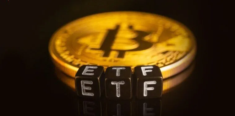 خروج سنگین سرمایه از ETFهای بیت کوین؛ آلت کوین‌ها در کانون توجه نهادها