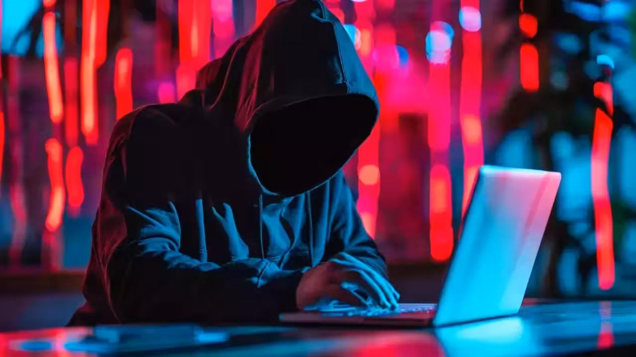 آخرین وضعیت پرونده کلدکارت؛ FBI به سرنخ‌هایی برای شناسایی هکرها رسید