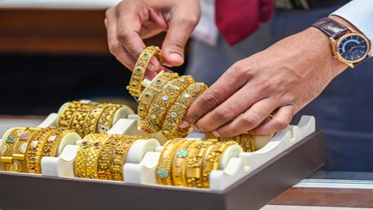 صعود اونس طلا به بالاترین سطح سه‌ماهه در پی تضعیف دلار